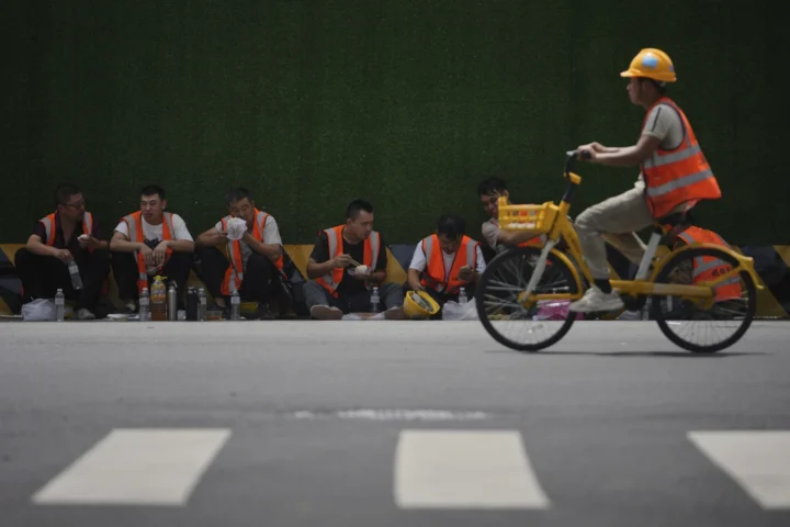 China Economy Slows in July: Exports Pop, But the Rest Stalls