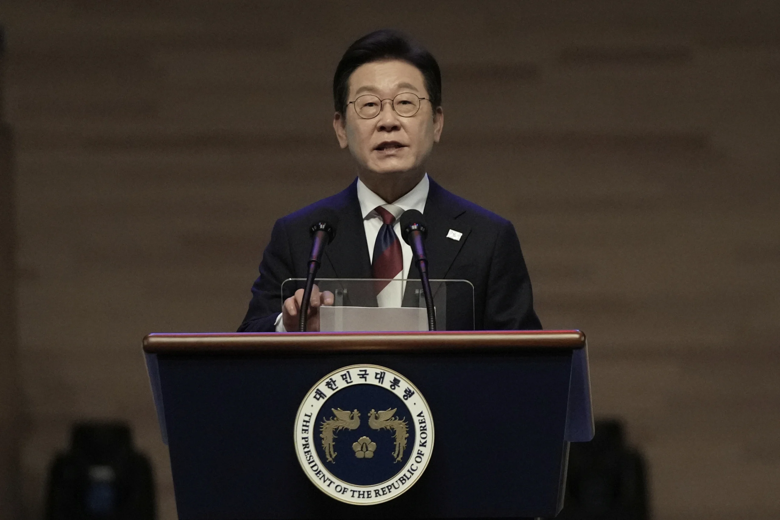 South Korea Eases Border Tensions, Tries to Revive 2018 Deal