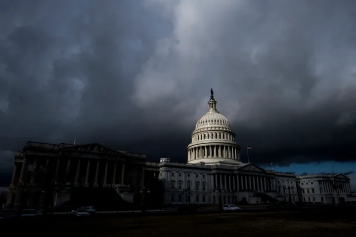 US Faces Government Shutdown as Trump, Democrats Fail to Reach Deal
